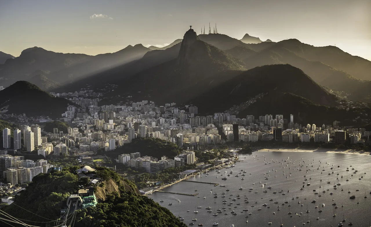 Pão de Açúcar ao pôr do sol